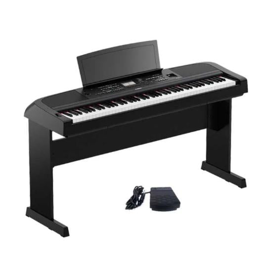 Yamaha DGX670 B Digital Piano Stage